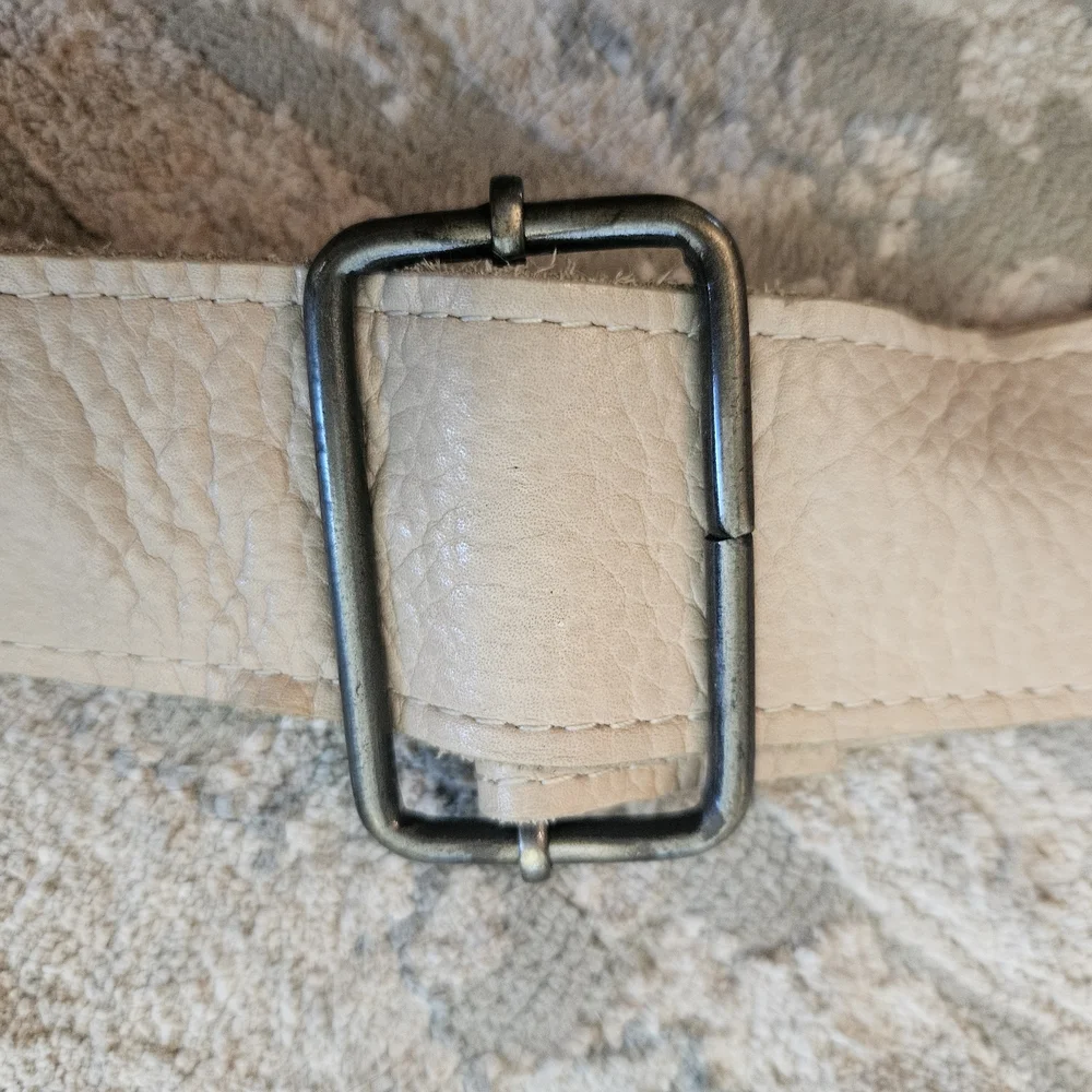 STS RANCHWEAR conceal Carry Elegant Cream Crossbody Bag with Fringe - Picture 11 of 17